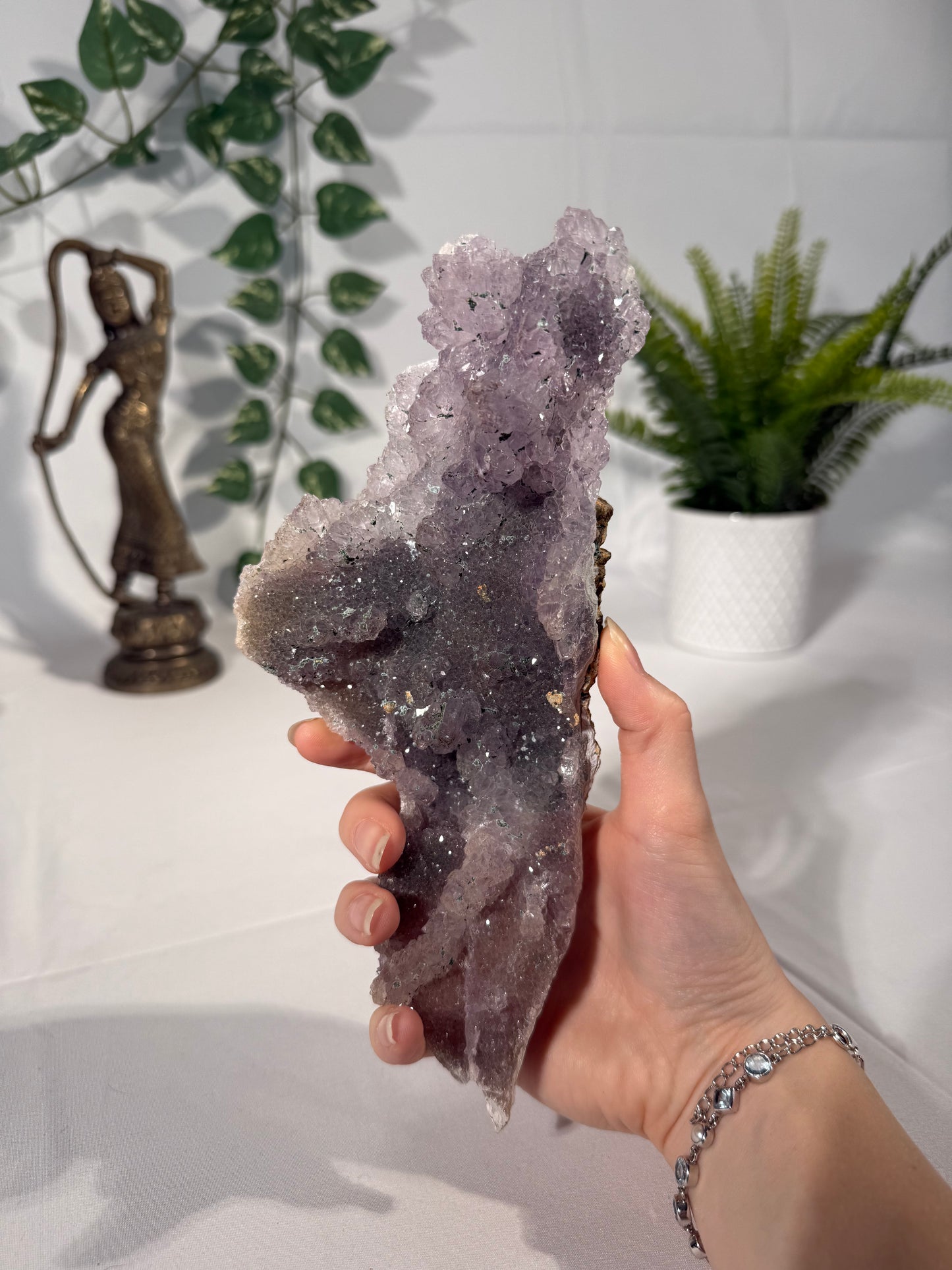 Zeolith auf Metallständer (Amethyst Formation)